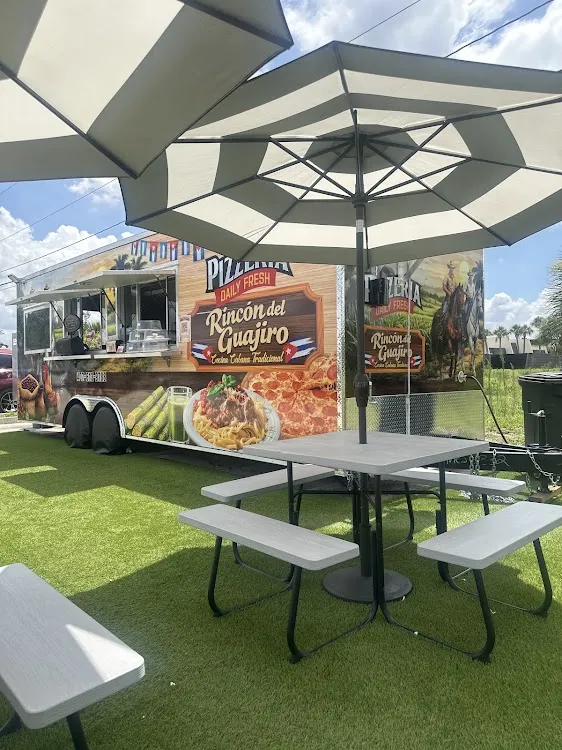 El Rincón del Guajiro Pizzería Cocina Cubana Tradicional