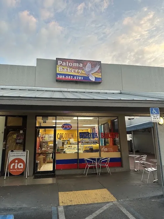 La Paloma Bakery & Restaurant