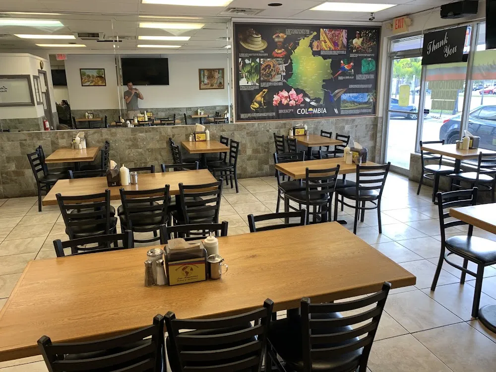 Las Americas Bakery