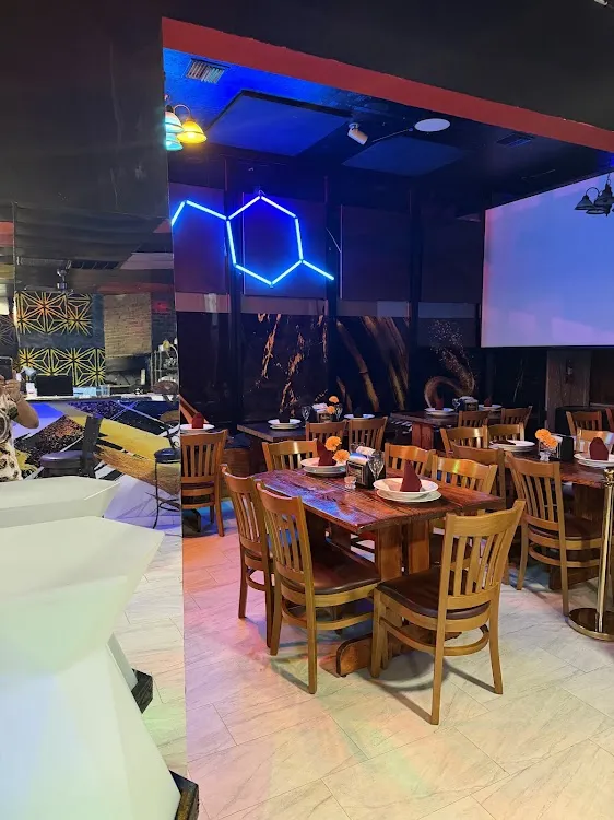 Linares Lounge Mexican and Tropical Grill