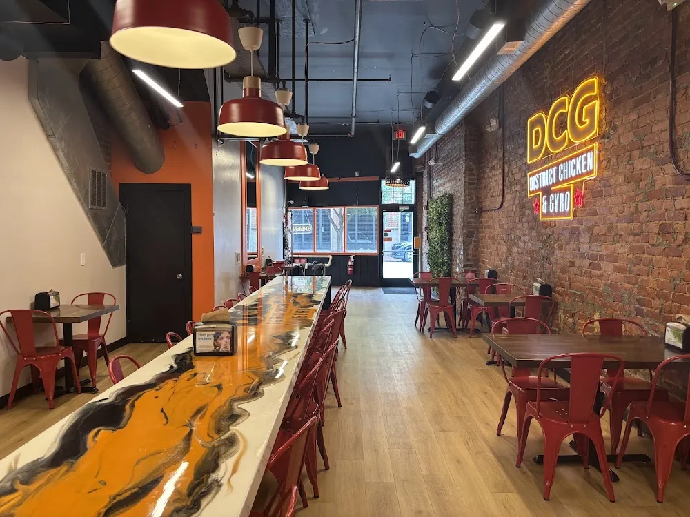 DCG - District Chicken & Gyro