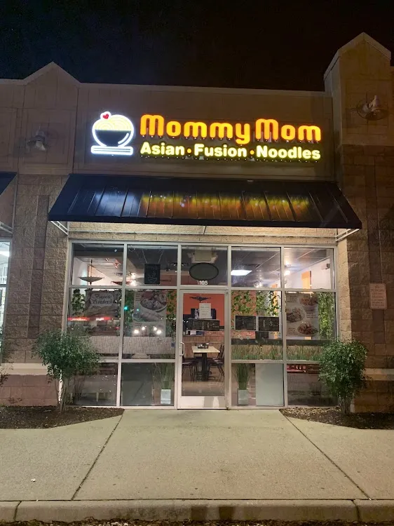 Mommy mom(asian fusion street foods)
