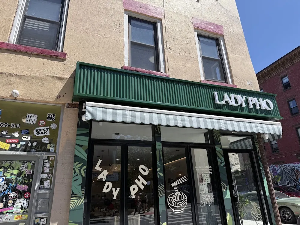 Lady Phở Express