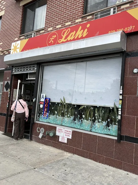 Lahi