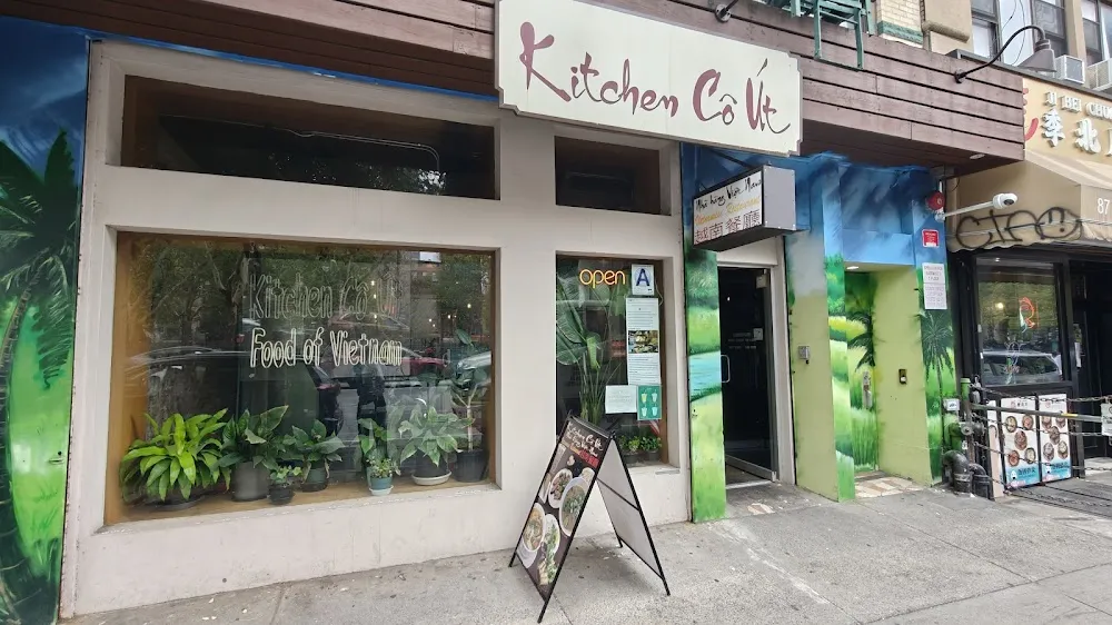 Kitchen Cô Út