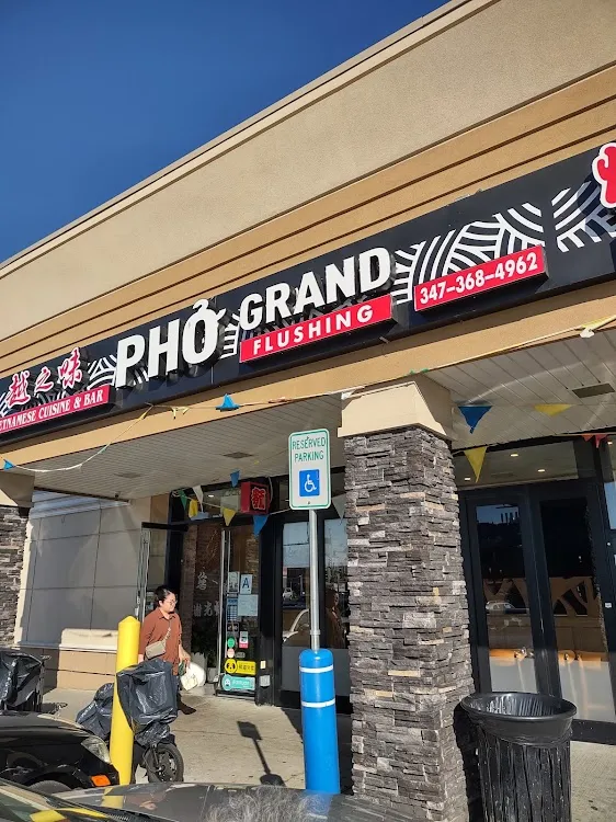 Pho Grand Flushing