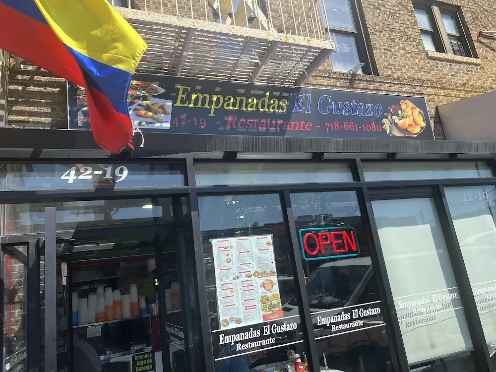 El Gustazo Empanadas Restaurant