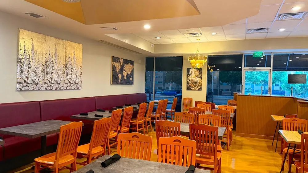 Golden Leaf Bar and Grill