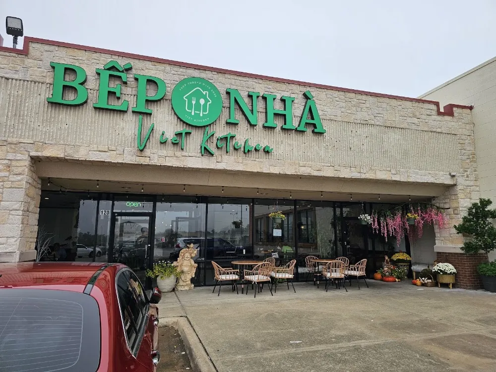 Bếp Nhà (Viet Kitchen)