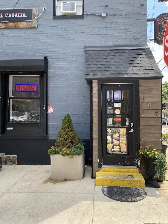 El Caracol Mexican Grill