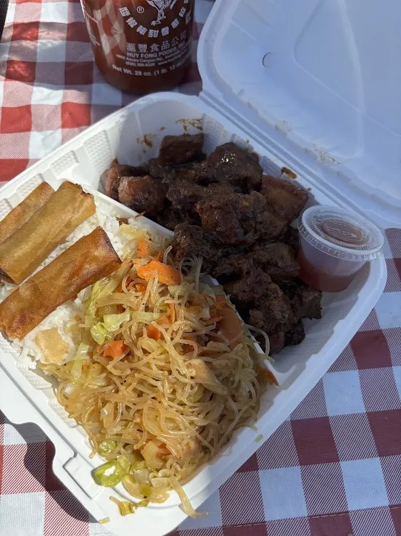 Little Manila Food truck